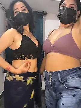 Family02 - Show ass hole all girls