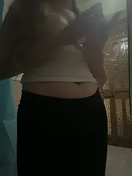 Emma_gattina2006 - risky tetties out5min+🎁lst tipper