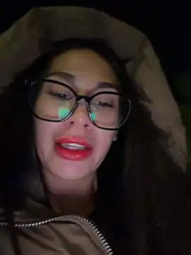 Aria51 - tease u with my cute panties in bus