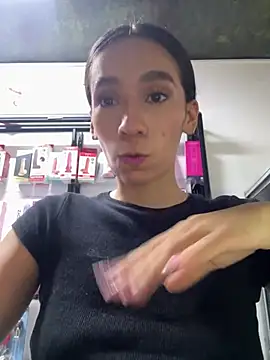 Lunaluxury22 - walking around the store naked🔥​😈
