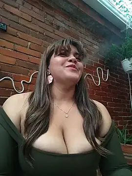 Ivy_enjoy - Oil and jumping tits x1min in public