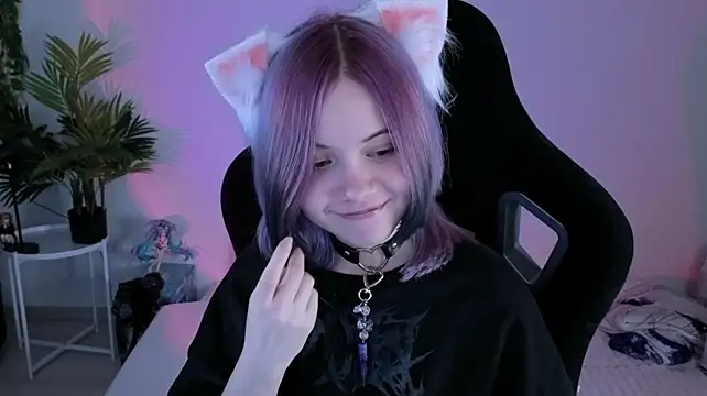Hikkacat - 🤍 SHOW FEET ⋆˚₊(੭ˊ͈ ꒵ˋ͈)੭❤