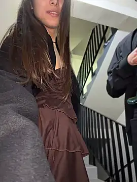 ICrazyOneIRL - 😱ASK STRANGER PUSH BUTT PLUG IN MY ASS!