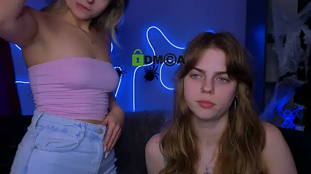 Berry_alma - slap her ass