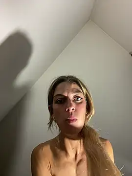 Bellalolahot