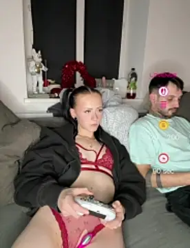 Adrixnx22 - Titten +Ass ein ölen +3 heiße Bilder