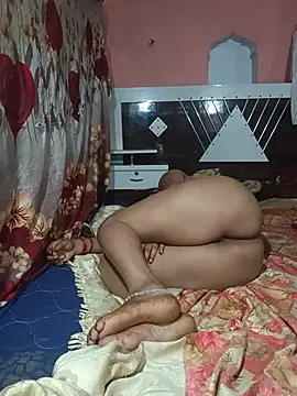 Hot_Indiancpl
