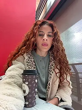 Alana15 - MAKE ME WET