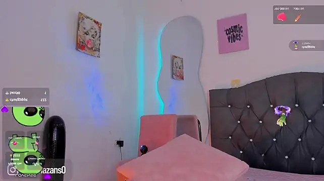 Vickyallien - Dildo in pussy