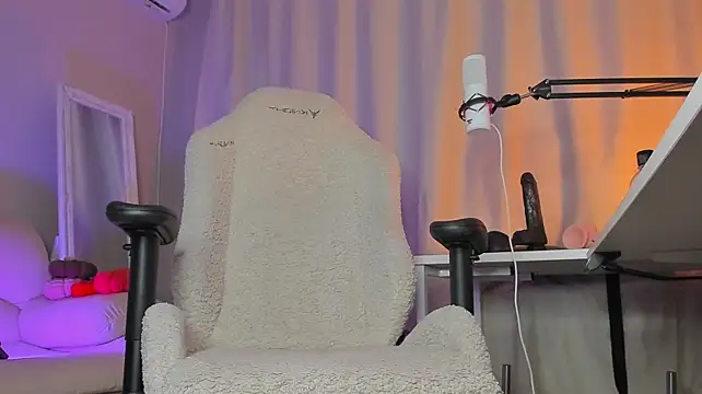Pink_hell_ - Show feet