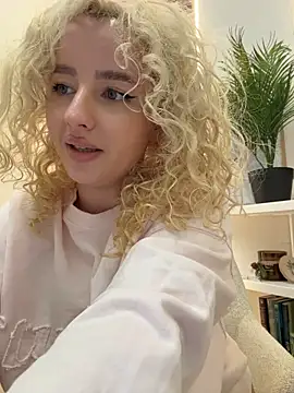 CurlyDaisy - spread my legs and rub my pooosey