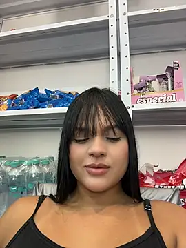 Bella-Ferrer - fingers in my pussy and moan for you