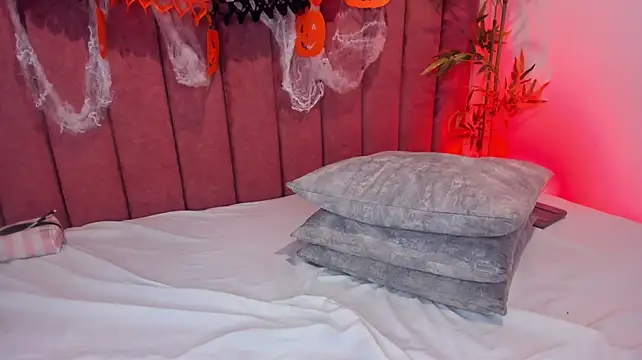 LiaSoler - tease my asshole with ur fingers daddy
