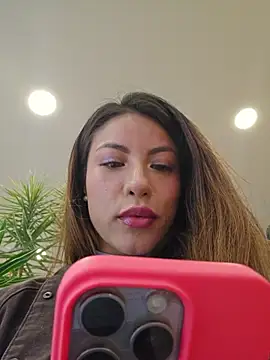 Karen_San_Miguel - Bra off in public + control toy 5m 🥵
