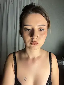 KiraSakura - TAKE OFF BRA