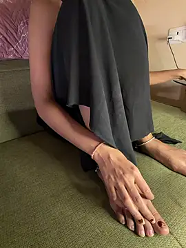 Miss_Groovy - Finger in Mouth