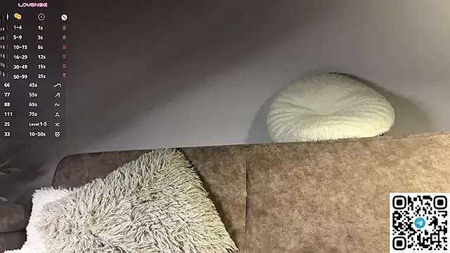 PetulaGunton - Dildo in my tight pussy🥵🥵