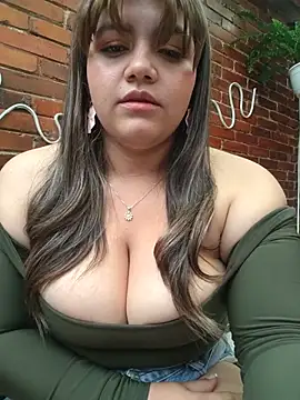 Ivy_enjoy - Oil and jumping tits x1min in public