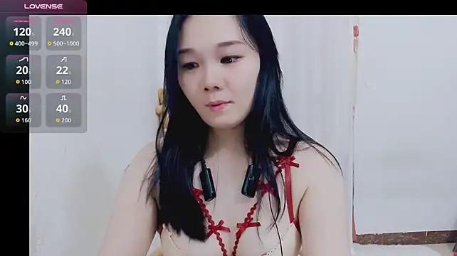 Txm123321 - 没大哥好欺负 M腿小粉插入5分钟