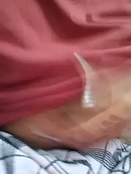 Miss_Sapna69 - 😈 Public Fingering — 5 Minutes