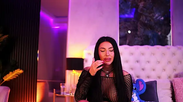 AishaaDevoe - POV Blowjob to turn the heat on