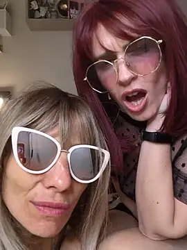 Cincinzia - Sesso a 3 col Vicino/Threesome Sex LIVE