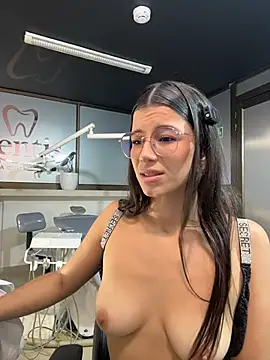 Iris_cuteface - wet Pussy 💦😍🙈