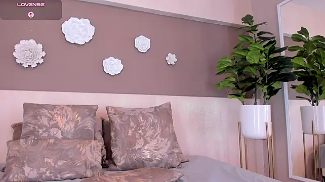 ManuelaSantos - you see my pussy in doggy