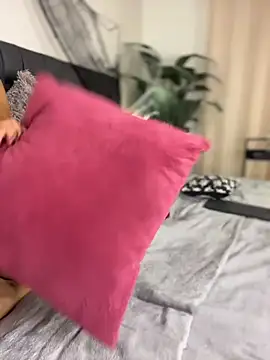 MiilaBlake - MISSIONARY DEEP & HARD FUCK