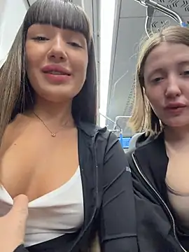 Sophie_Avory - Pinch naked nipples each other+kiss it💋