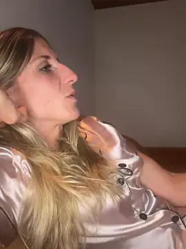 VivienneBlac - Wiggle my Ass 💦🔥