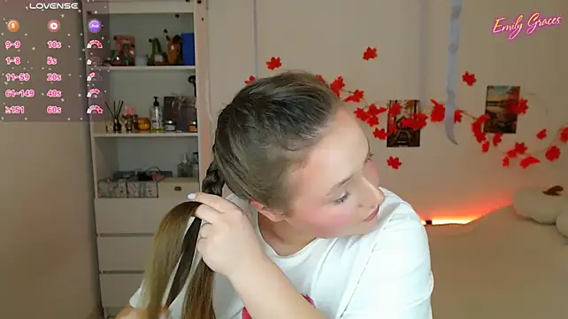EmilyxxGraces - dance with some flashes