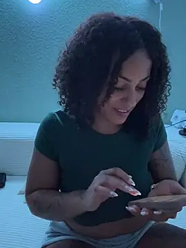 SweetPetiteNoir - PLAY PUSSY WITH DILDO 😈