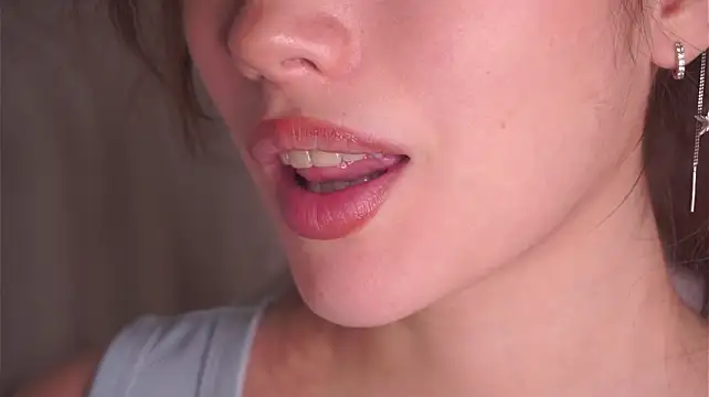 SherryBoone - Wet my lips and blow air