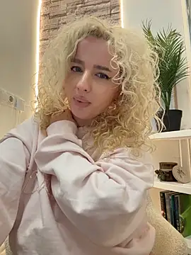 CurlyDaisy - spread my legs and rub my pooosey