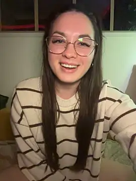 Lilou- - 🌸 2, 3 ou 4 doigts CHATTE ?