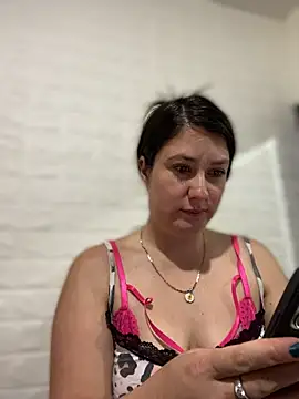 Abby-LS - Show naked x5 min