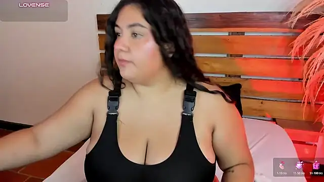 Nadine_russo - SPANK MY ASS AND MAKE MY ASS RED
