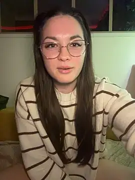 Lilou- - 🌸 2, 3 ou 4 doigts CHATTE ?