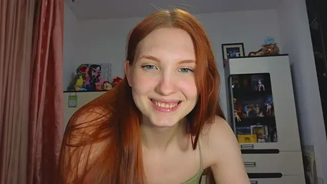 Olivia_Ridd - lick dildo