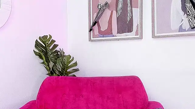 Niia7 - please fuck me
