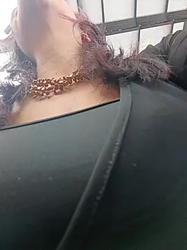 _Kamy_Hot - Let me ride your cock, daddy.
