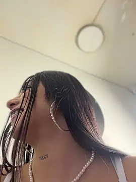 LilacNoir - 😈 TAKE OFF TOP😈