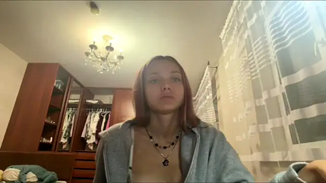 Romy_Grei - Squeeze my tits together 🍒🫶