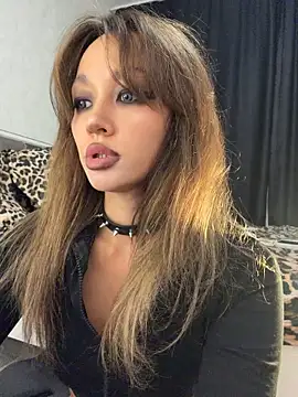 Lissa_kissyou - Riding a dildo + long video gift