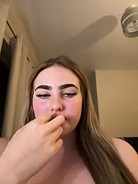 Honeyh - Show tits 2