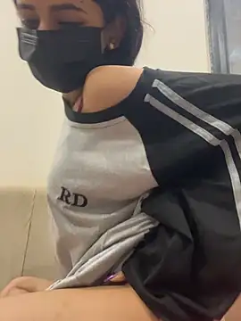 DaizyDanny - Full nude for 2 min
