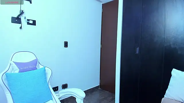 Love_kriss - cum show