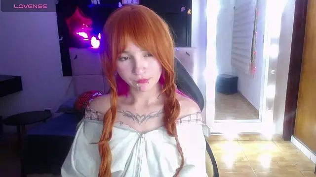 _Charlotte_Collins_ - play my nipples
