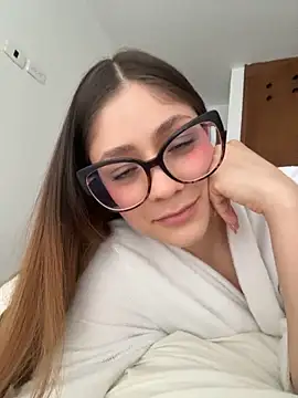 ZaraCarterX - MISSIONARY FUCK + DOMI PLAY TILL SQUIRT